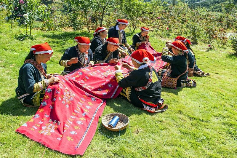 exploring-sapa-hill-tribe-villages-9