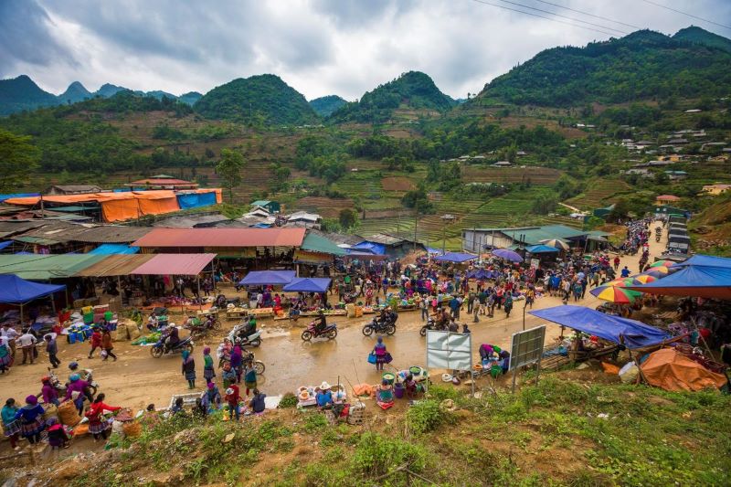 local-markets-in-sapa-12