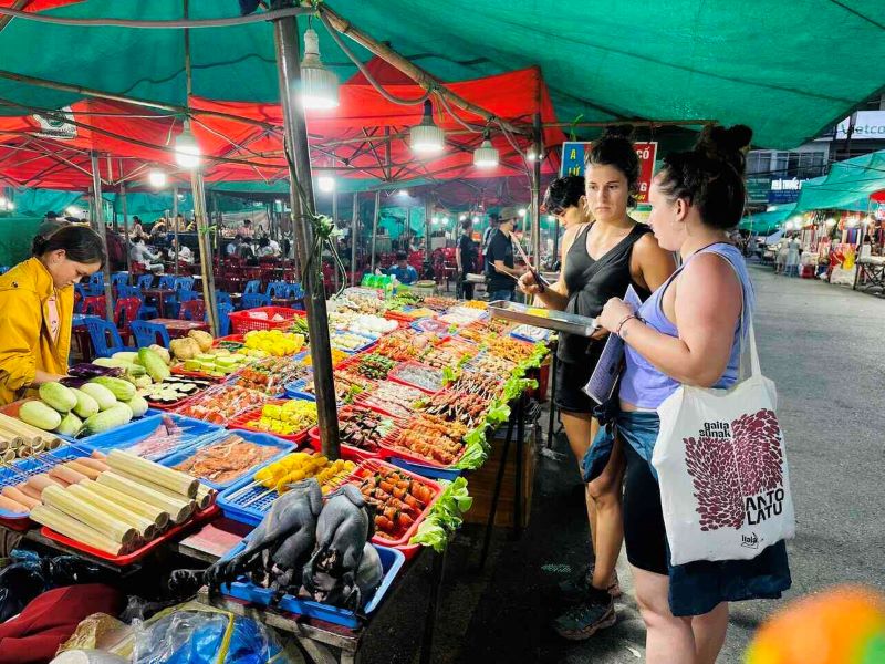 local-markets-in-sapa-15