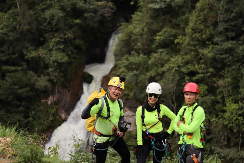 sapa’s-hidden-waterfalls-9